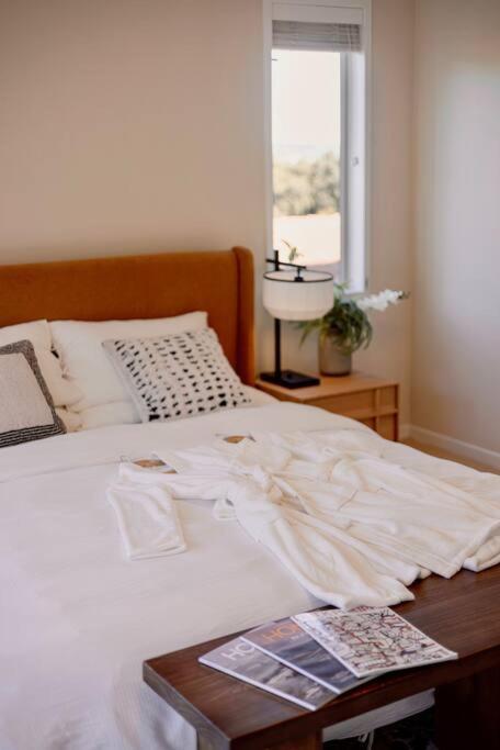 Modern Lifestyle Retreat With Stunning City View โอ๊คแลนด์ ภายนอก รูปภาพ