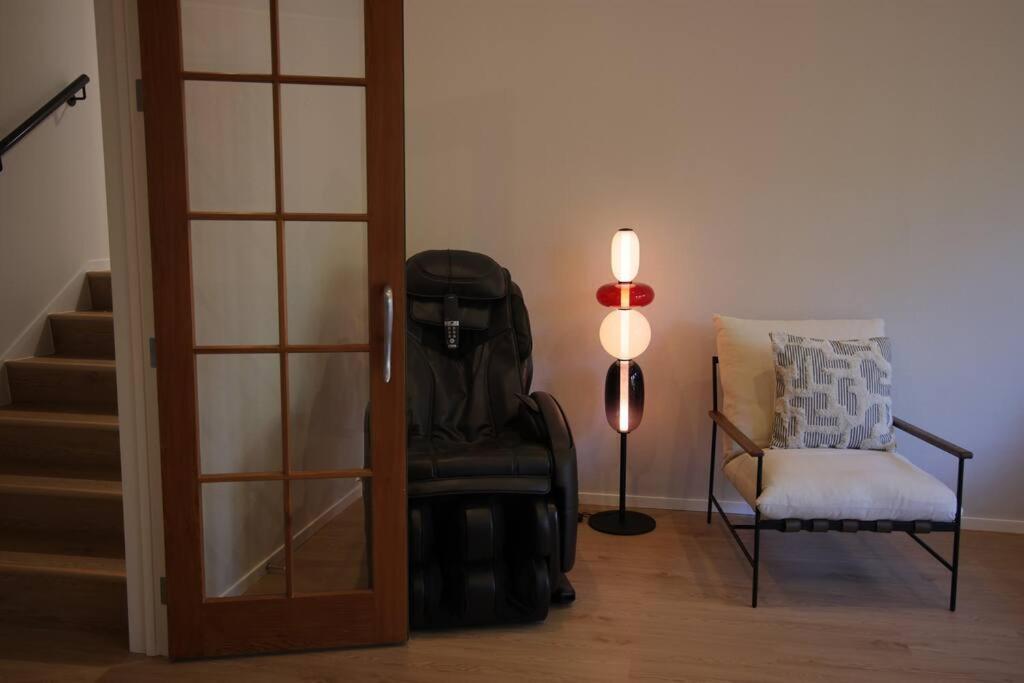 Modern Lifestyle Retreat With Stunning City View โอ๊คแลนด์ ภายนอก รูปภาพ